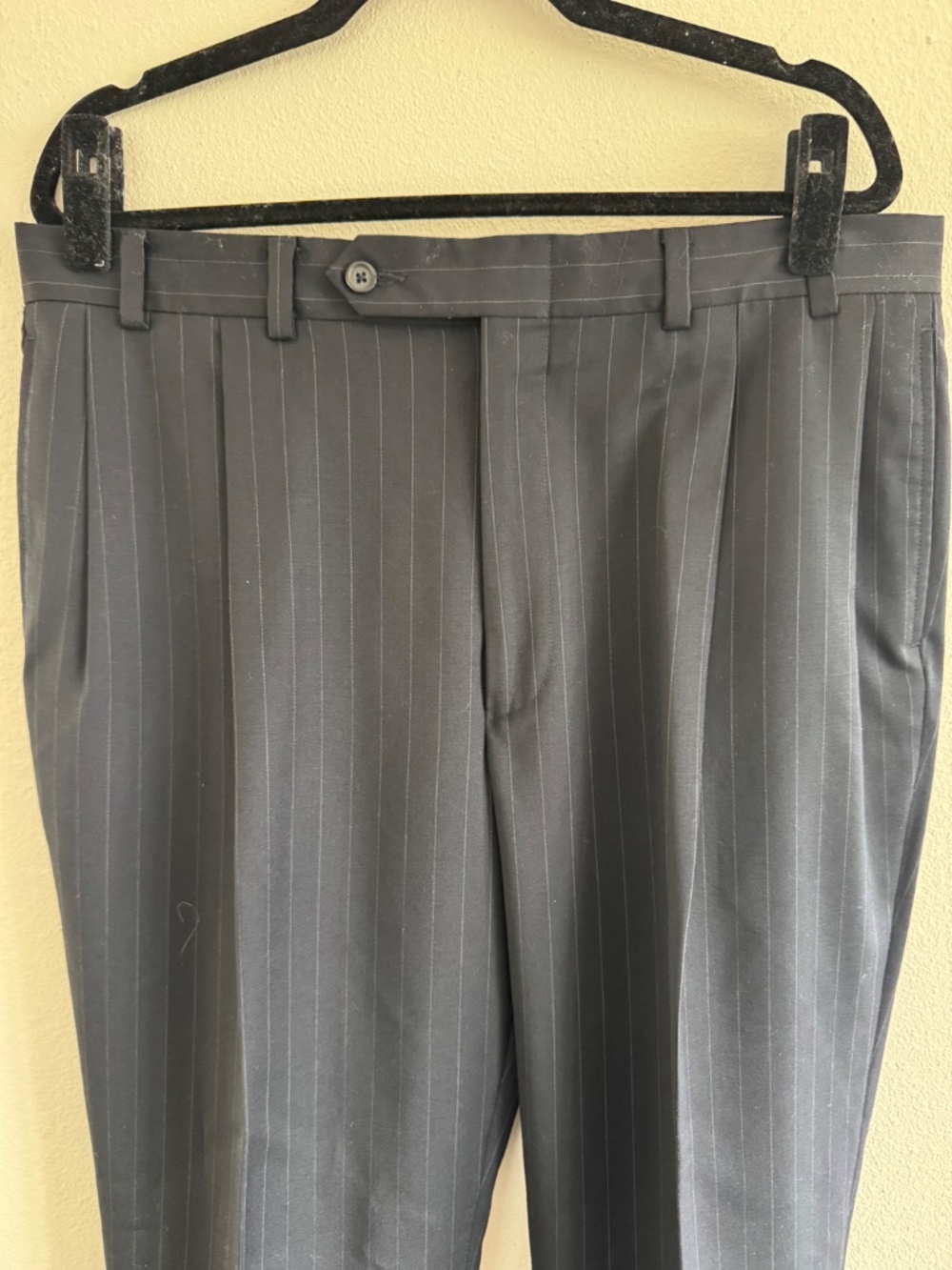 Nautica Classic Black Pinstripe Men's Suit Jacket and Pants - Picture 8 of 12